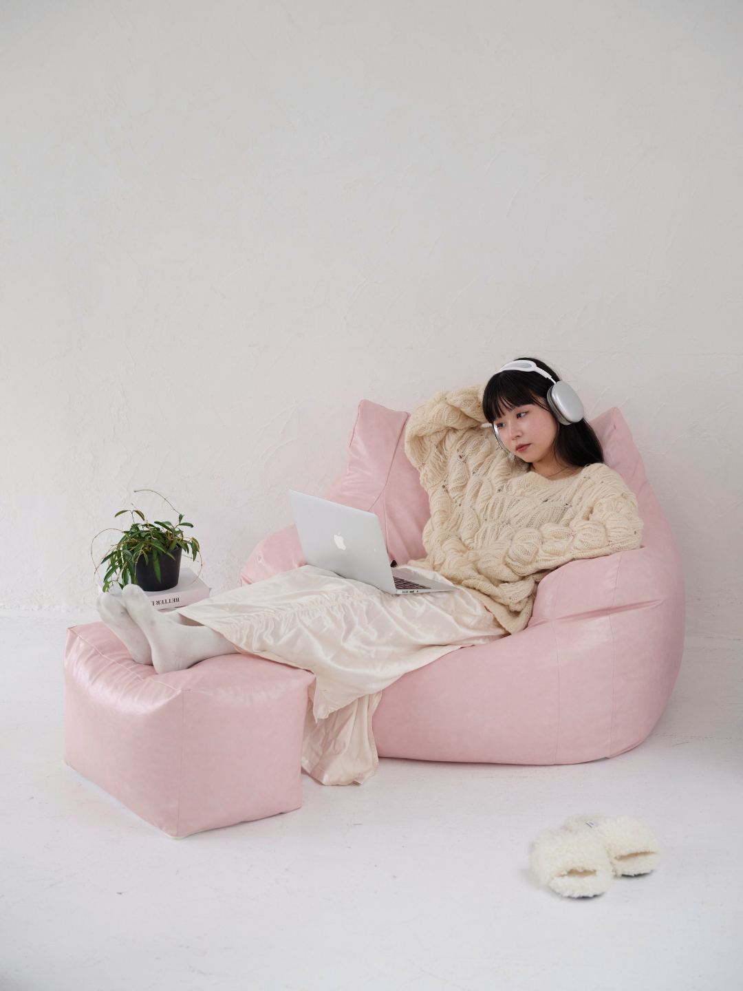 LOOSY 1人掛けビーズソファ Glossy Pink