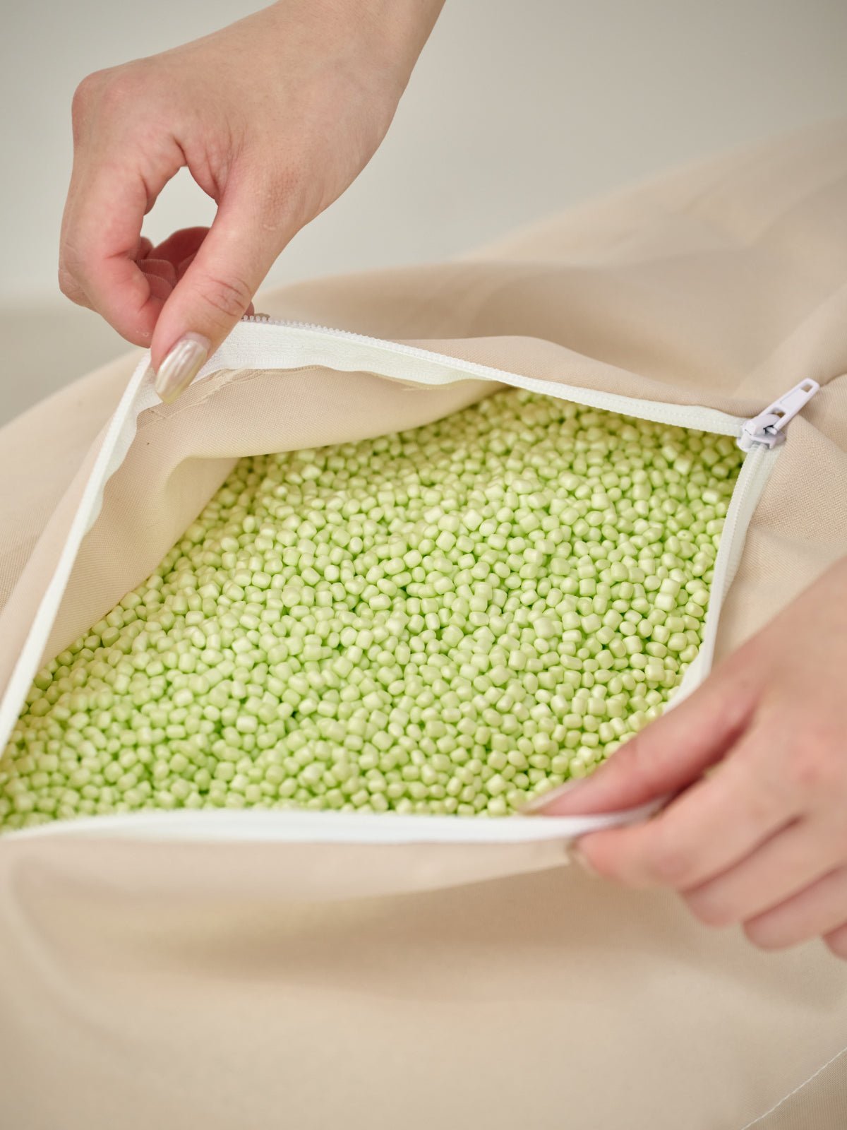OR-5620-LOOSY-LOOSY 1人掛けビーズソファ GREEN