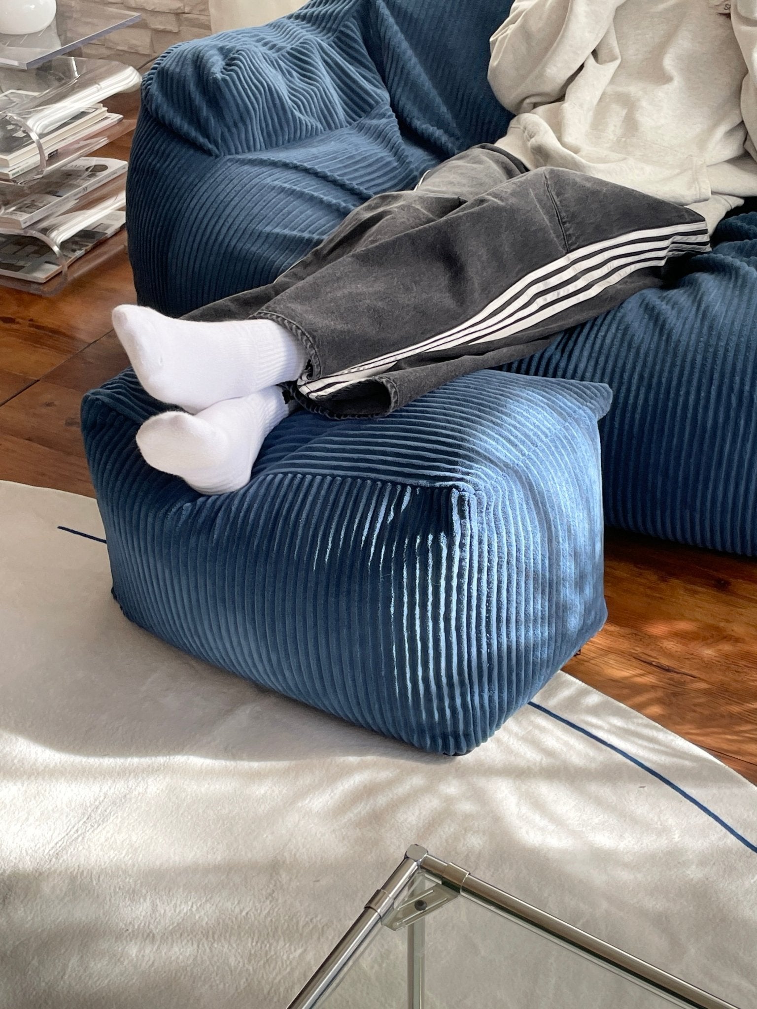 OR - 5636 - LOOSY - HUGME ビーズオットマン NAVY