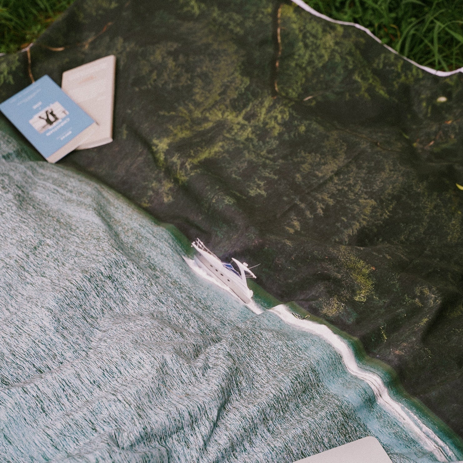 BR-5577-sleeptight.object-sleeptight.object ピクニックマット｜forest lake picnic mat