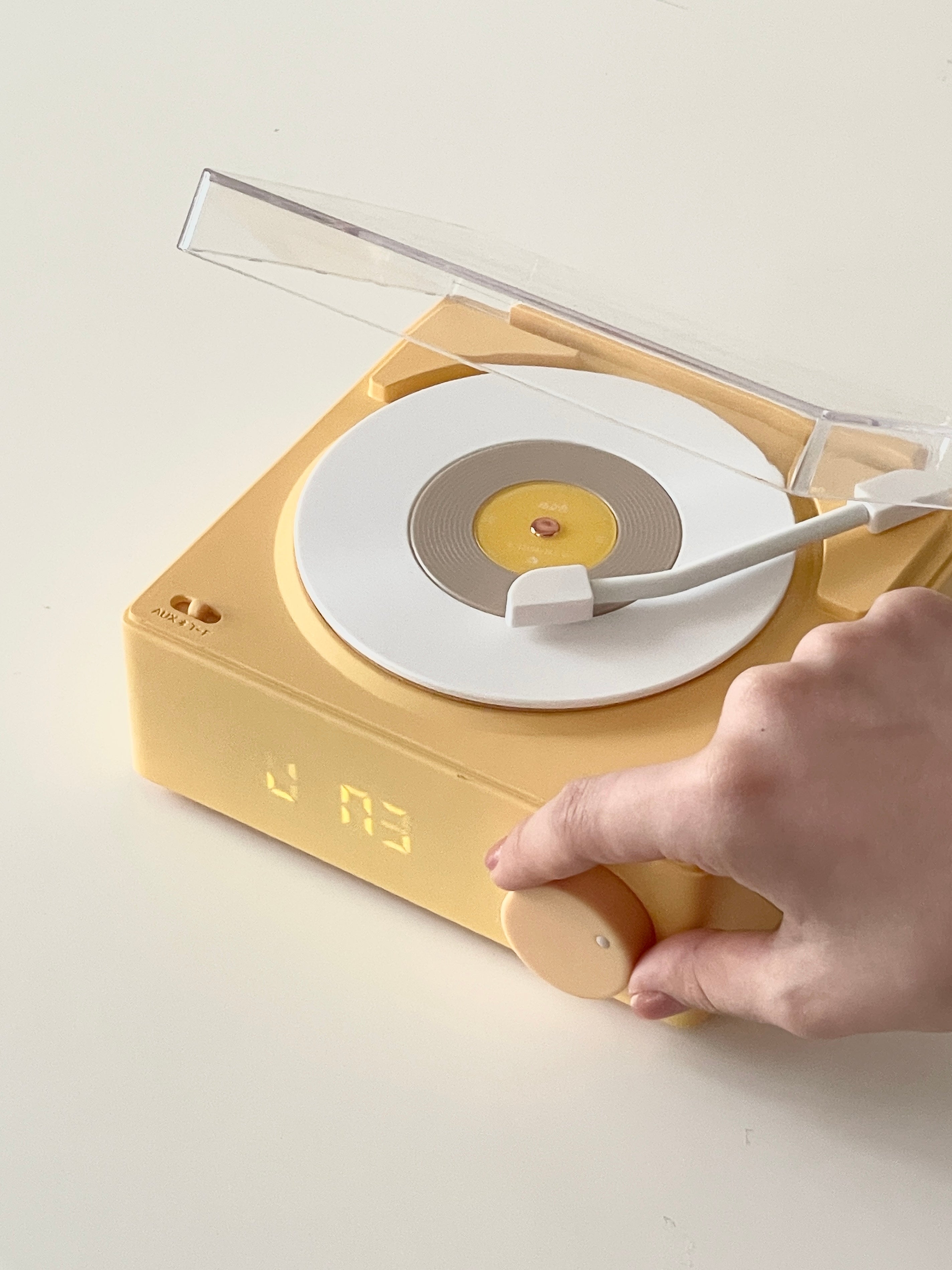 AL-3350-Little Rooms select-レトロレコードプレーヤー風 bluetoothスピーカー