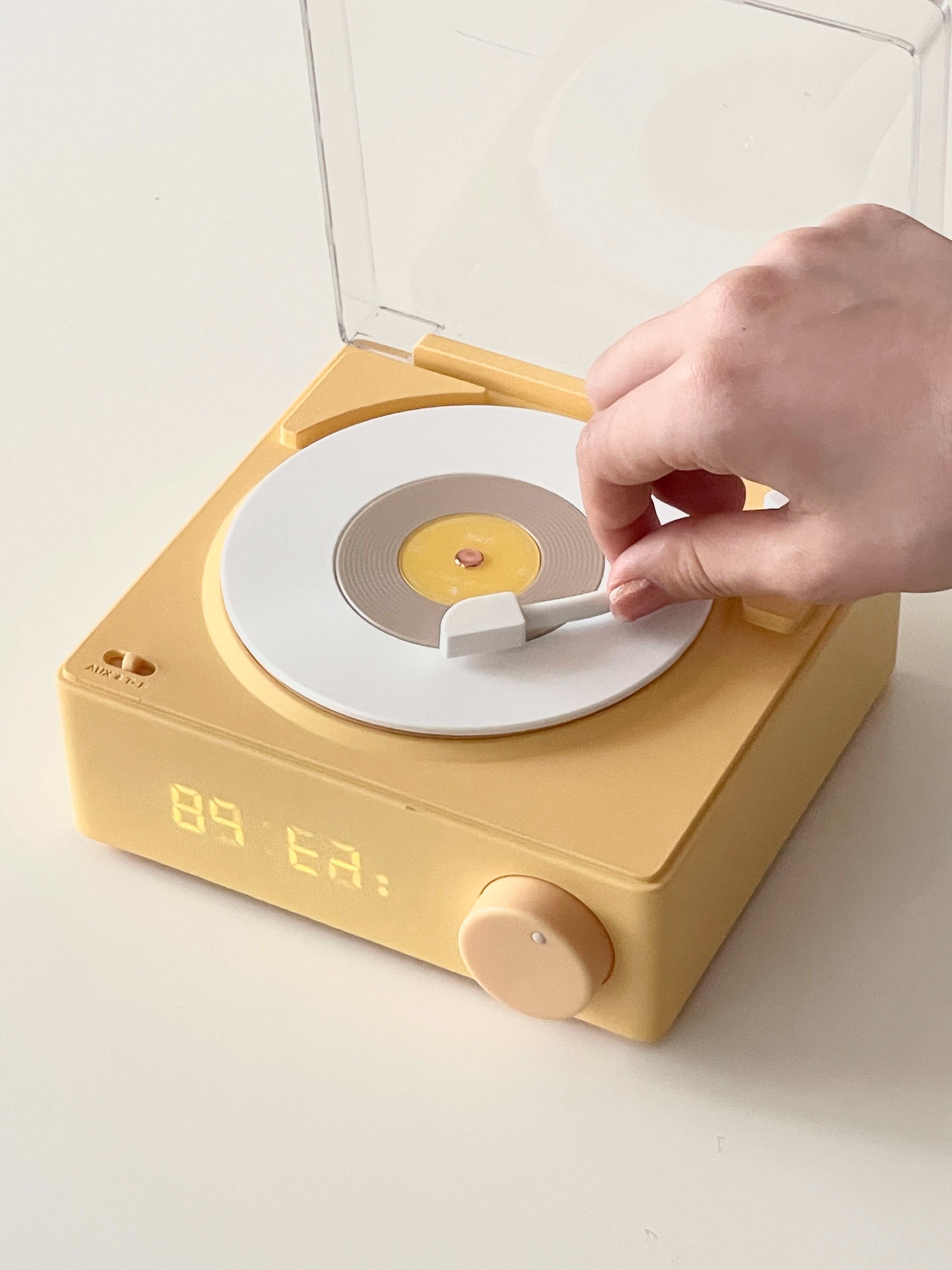 AL-3350-Little Rooms select-レトロレコードプレーヤー風 bluetoothスピーカー