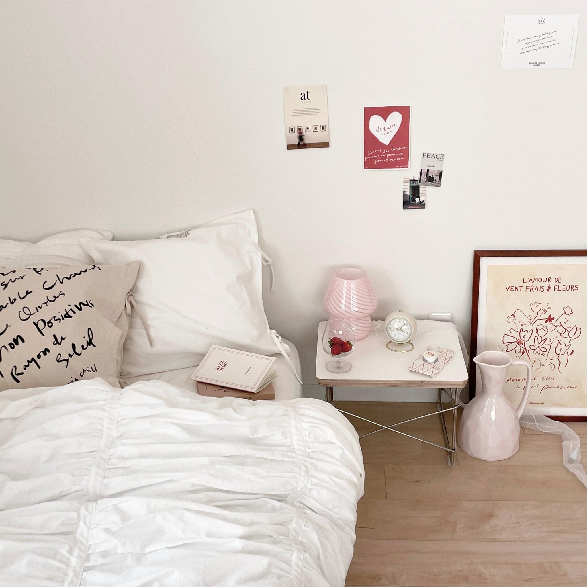 BR-1321-HOTEL PARIS CHILL-HOTEL PARIS CHILL｜These Red Flowers are for Lovers (A3)