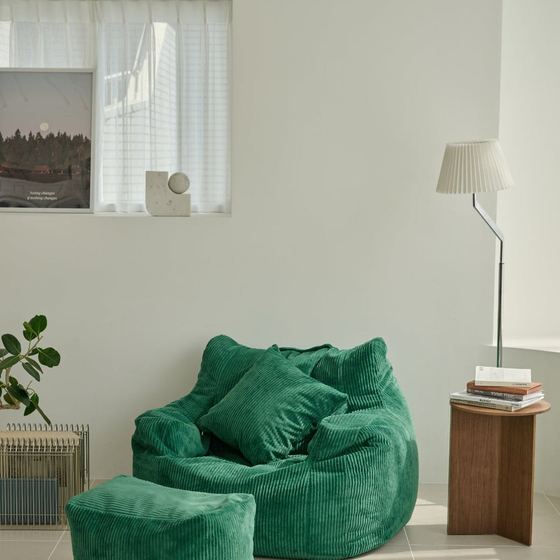 Green のソファ